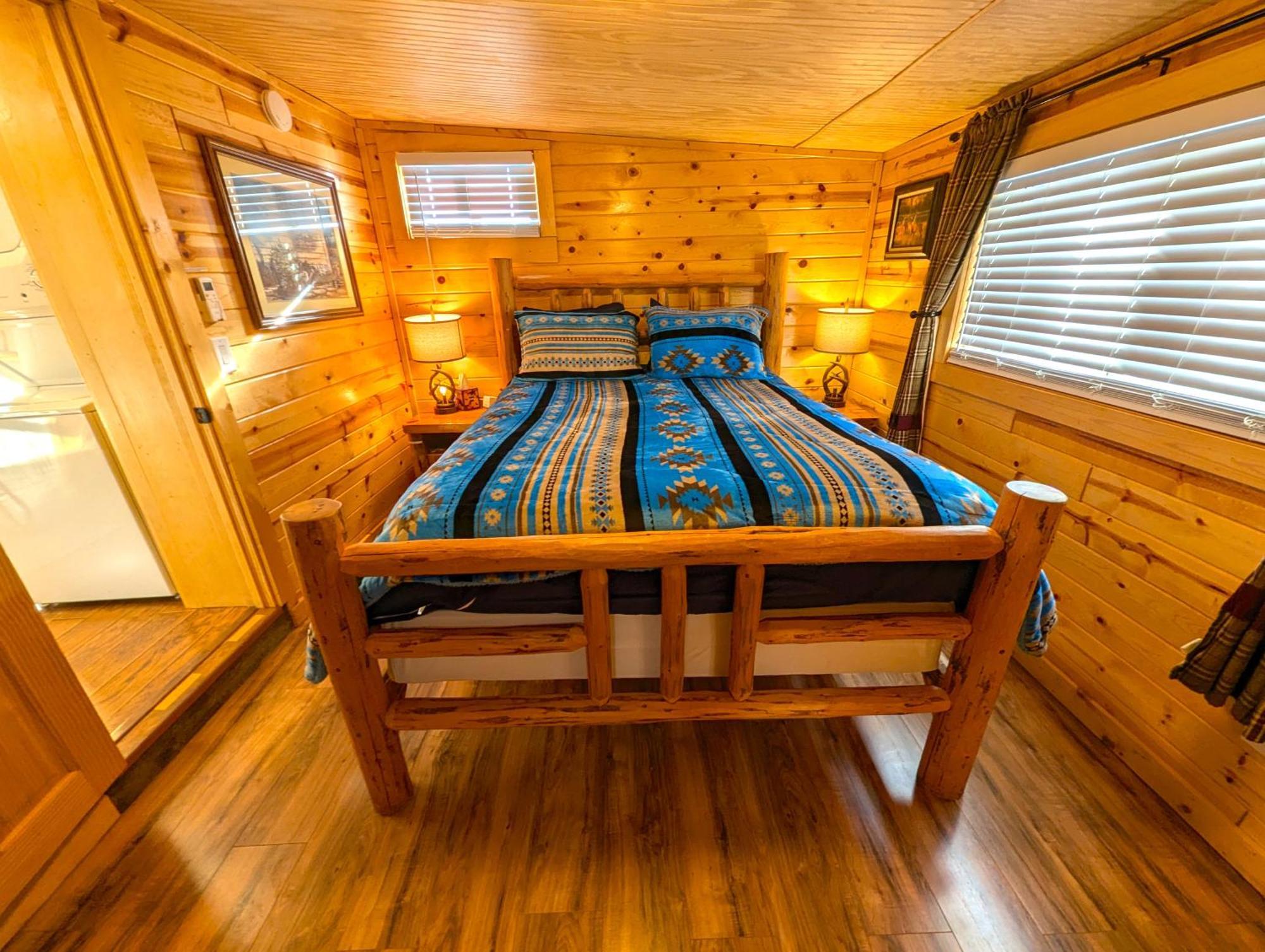 Yellowstone Treasure Guesthouses On The River Gardiner Εξωτερικό φωτογραφία
