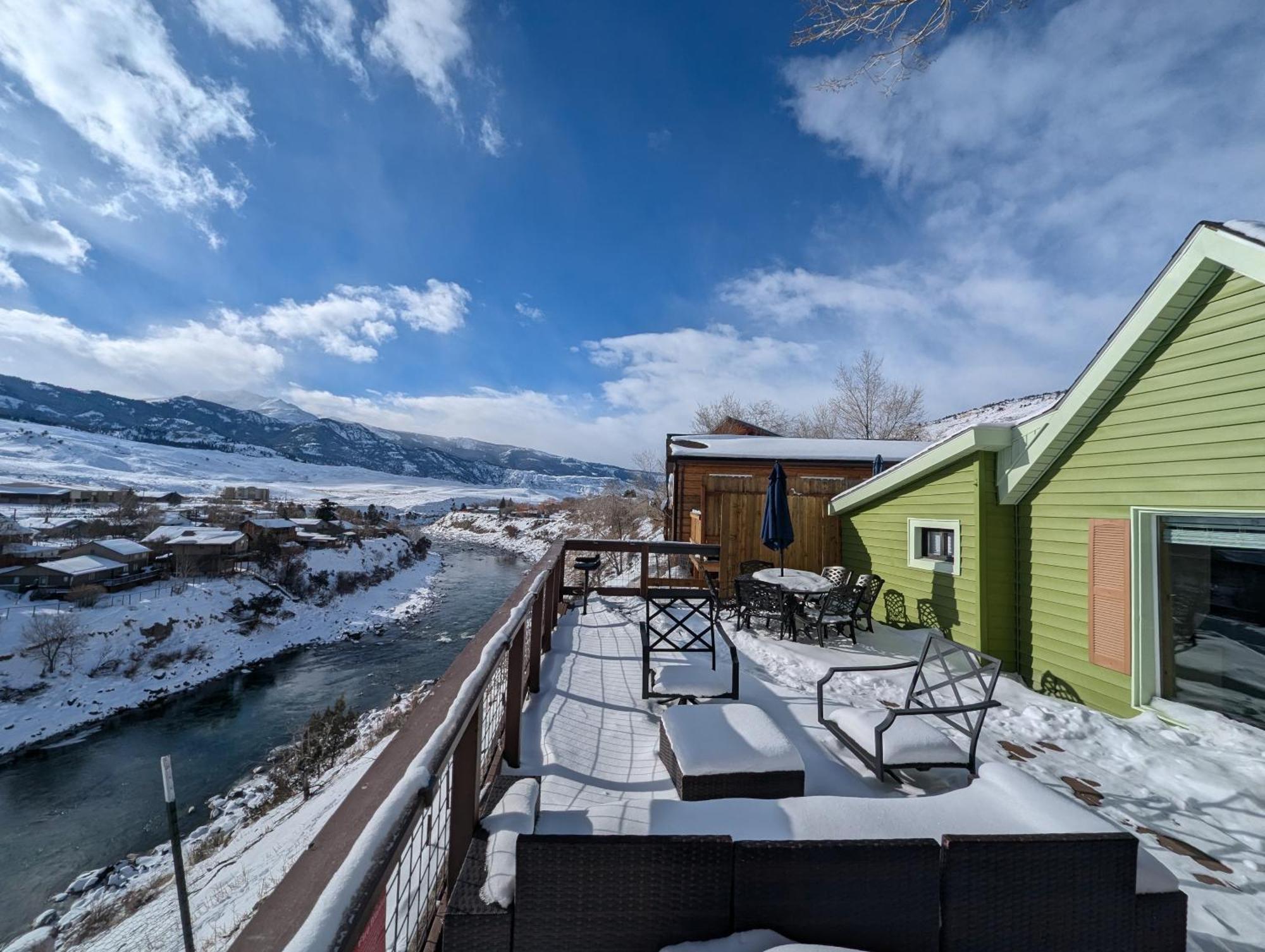 Yellowstone Treasure Guesthouses On The River Gardiner Εξωτερικό φωτογραφία