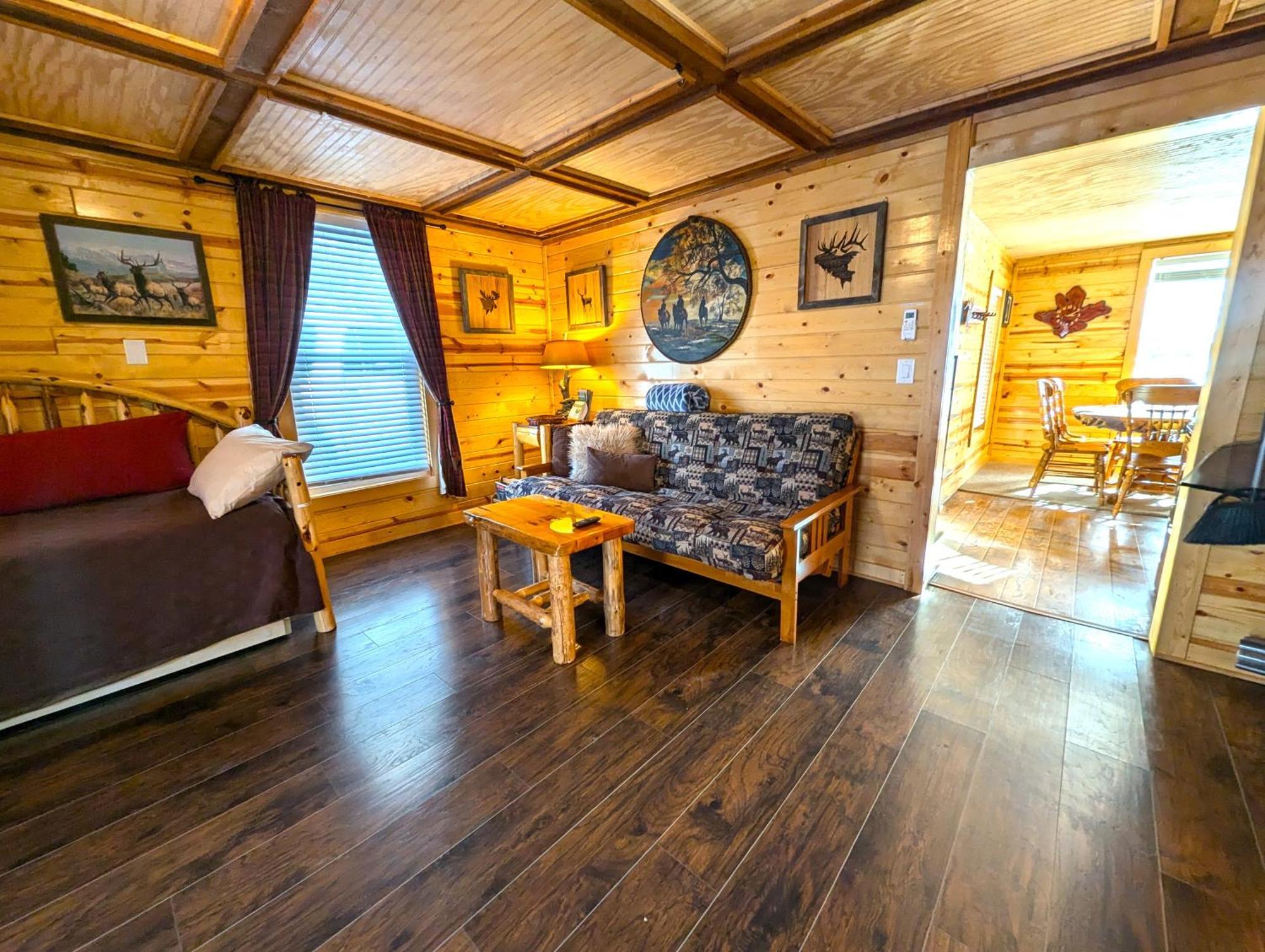 Yellowstone Treasure Guesthouses On The River Gardiner Εξωτερικό φωτογραφία